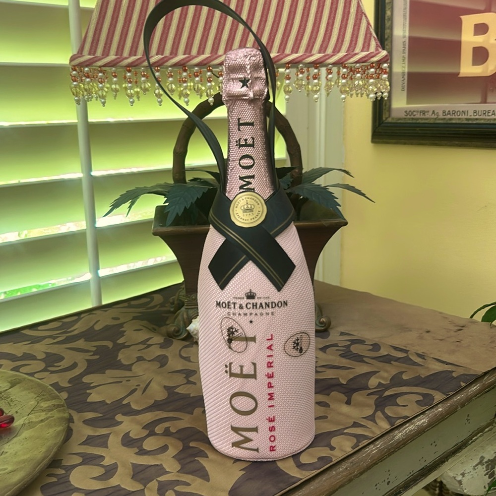 Moet & Chandon Ice Jacket